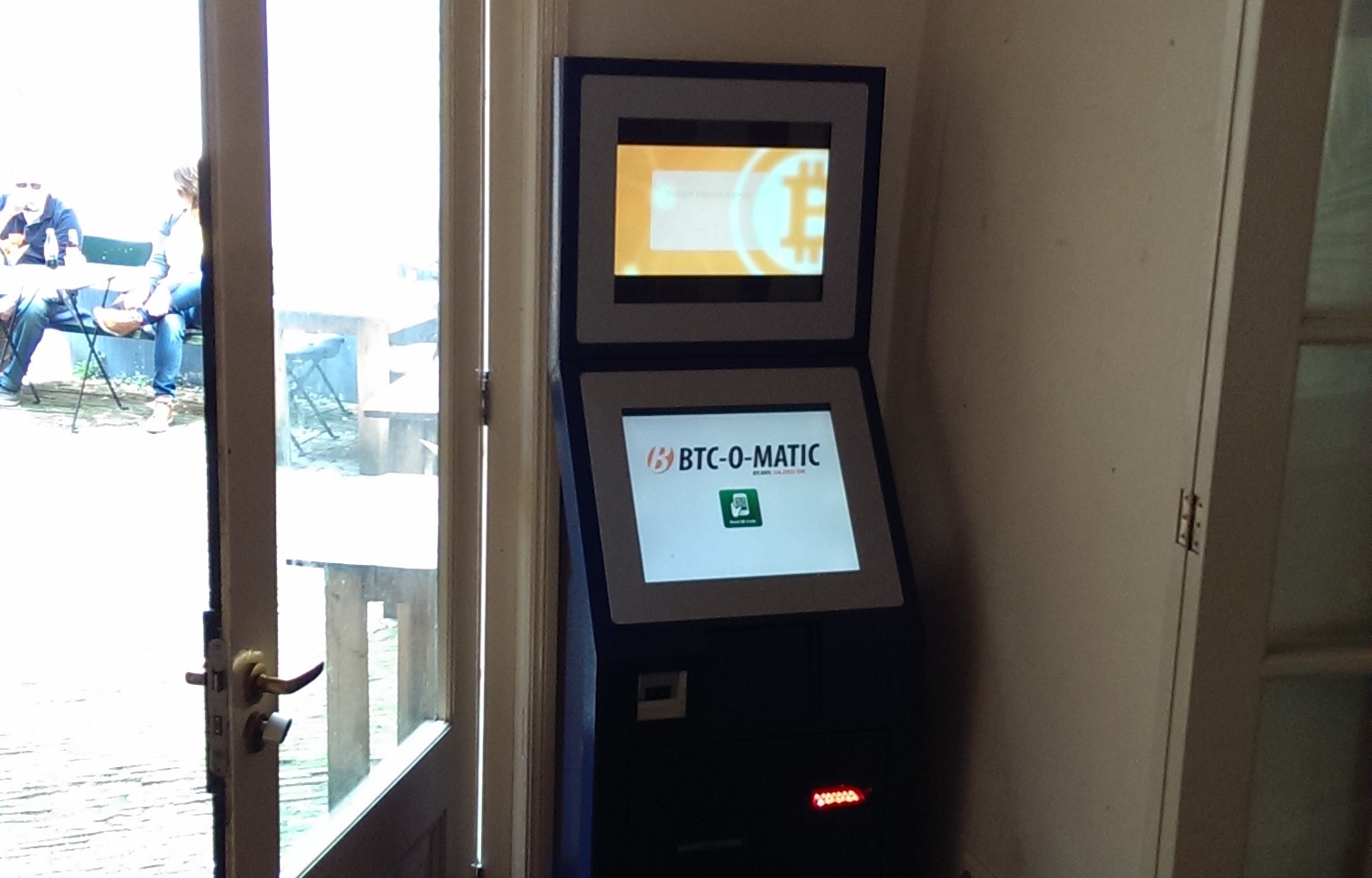 Bitcoin-ATM-verder-weg-1520x2688