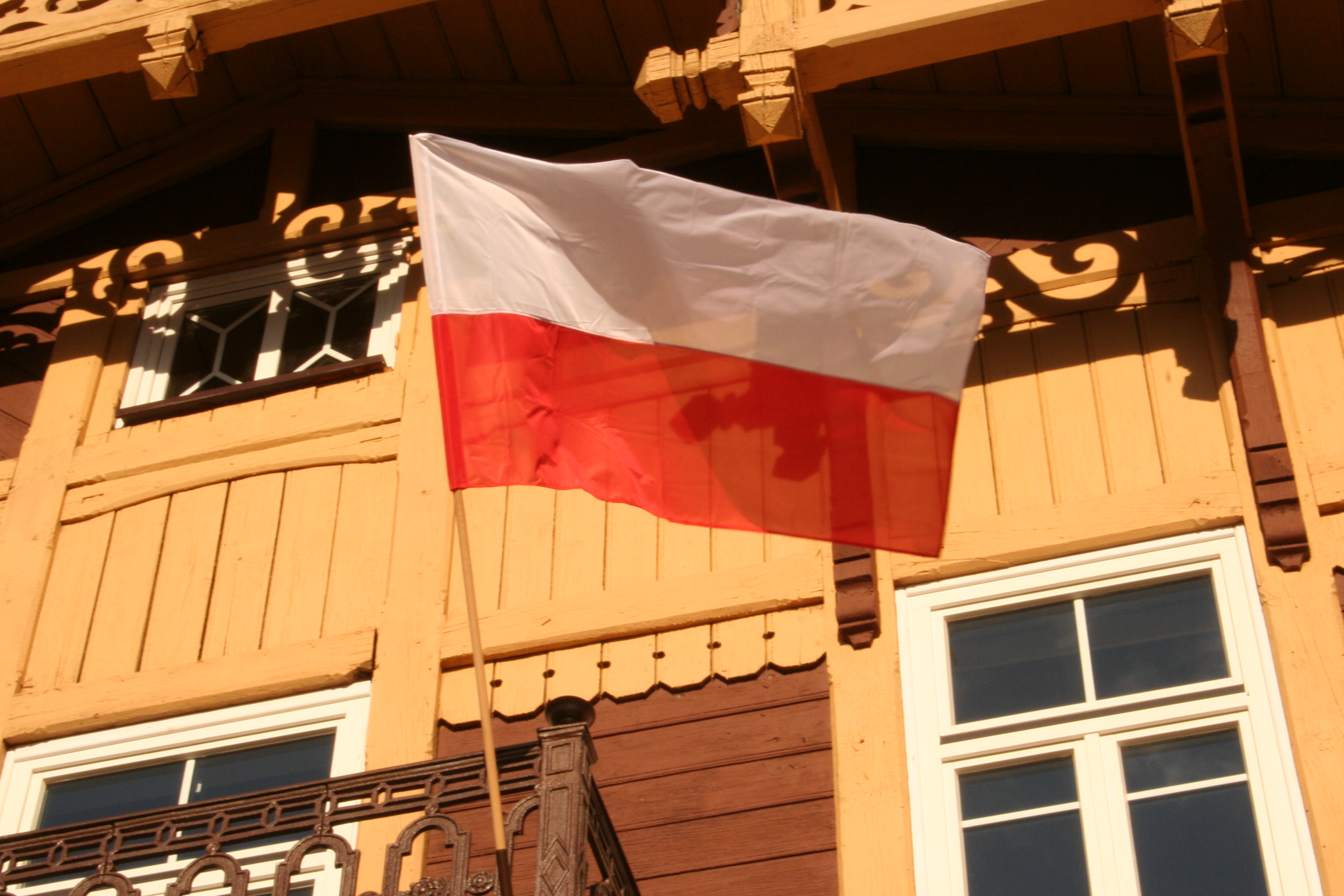 Flag_of_Poland_040
